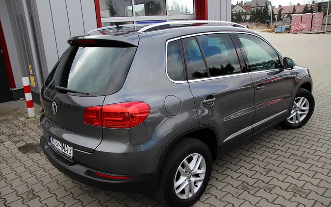 Volkswagen Tiguan cena 52900 przebieg: 184000, rok produkcji 2013 z Gostynin małe 781